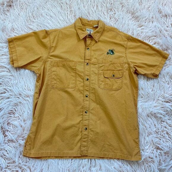 Button Down Fishing Shirt - Picture 1 of 3